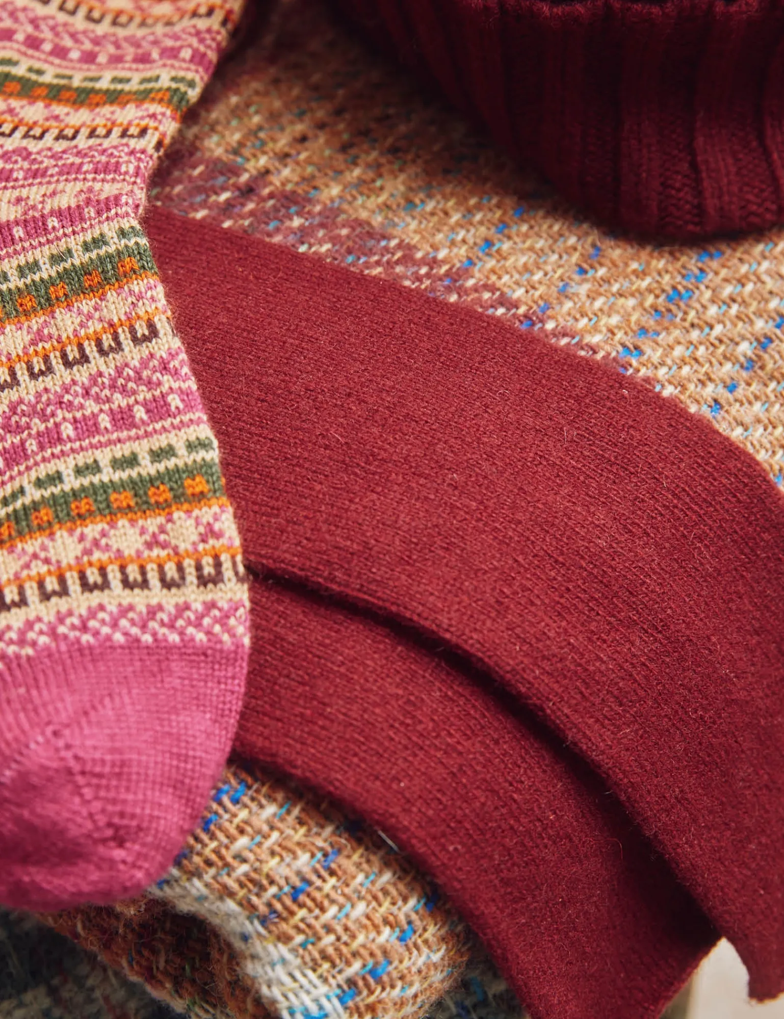 Penelope Chilvers Hadrian Cashmere Mittens Bordeaux New